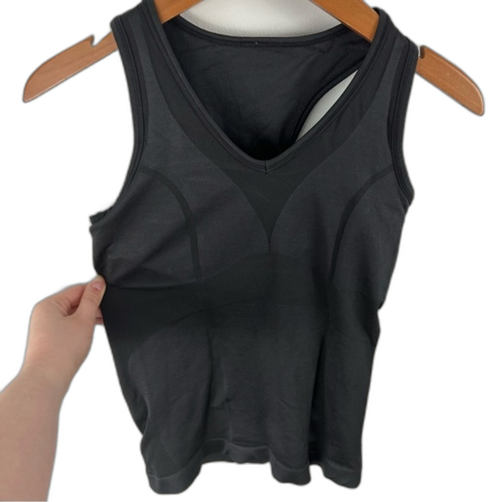 Lululemon Black V-Neck Racerback Tank Workout Gym Activewear Training - Picture 4 of 13